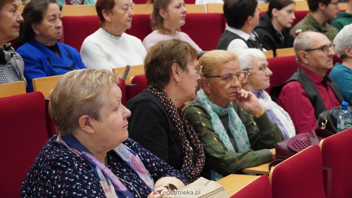 Tradycja trwa! V Narwiańskie Zaduszki Literackie upamiętniły Edwarda Kupiszewskiego [18.11.2025] - zdjęcie #69 - eOstroleka.pl