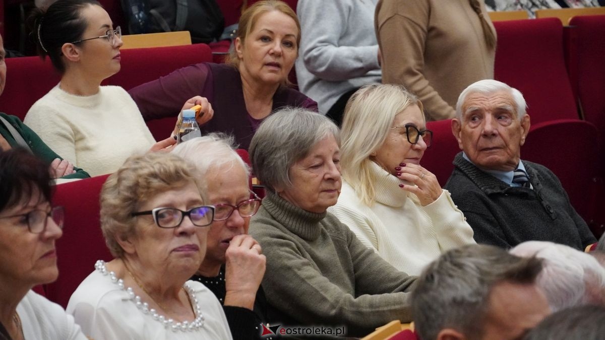 Tradycja trwa! V Narwiańskie Zaduszki Literackie upamiętniły Edwarda Kupiszewskiego [18.11.2025] - zdjęcie #68 - eOstroleka.pl