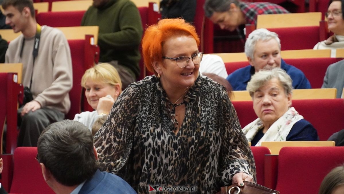 Tradycja trwa! V Narwiańskie Zaduszki Literackie upamiętniły Edwarda Kupiszewskiego [18.11.2025] - zdjęcie #52 - eOstroleka.pl