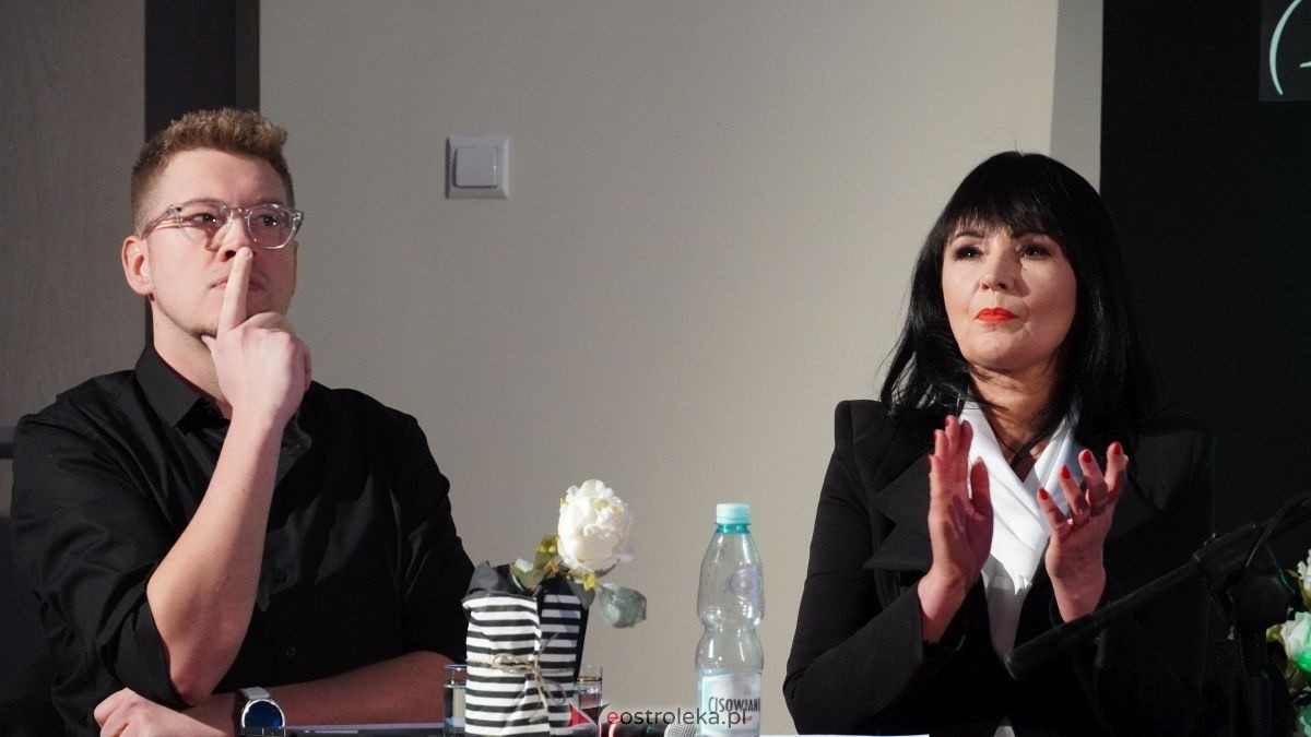 Tradycja trwa! V Narwiańskie Zaduszki Literackie upamiętniły Edwarda Kupiszewskiego [18.11.2025] - zdjęcie #37 - eOstroleka.pl