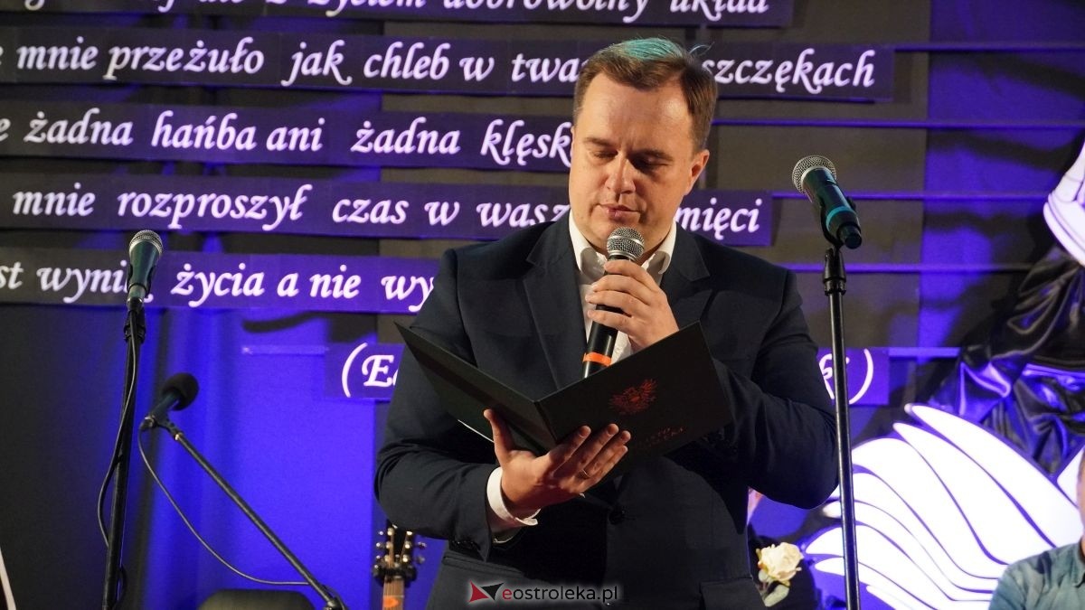 Tradycja trwa! V Narwiańskie Zaduszki Literackie upamiętniły Edwarda Kupiszewskiego [18.11.2025] - zdjęcie #34 - eOstroleka.pl