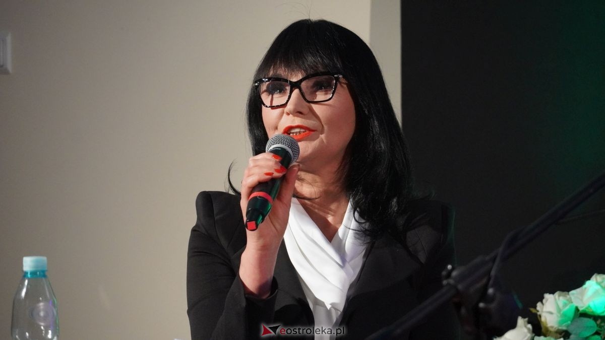 Tradycja trwa! V Narwiańskie Zaduszki Literackie upamiętniły Edwarda Kupiszewskiego [18.11.2025] - zdjęcie #21 - eOstroleka.pl