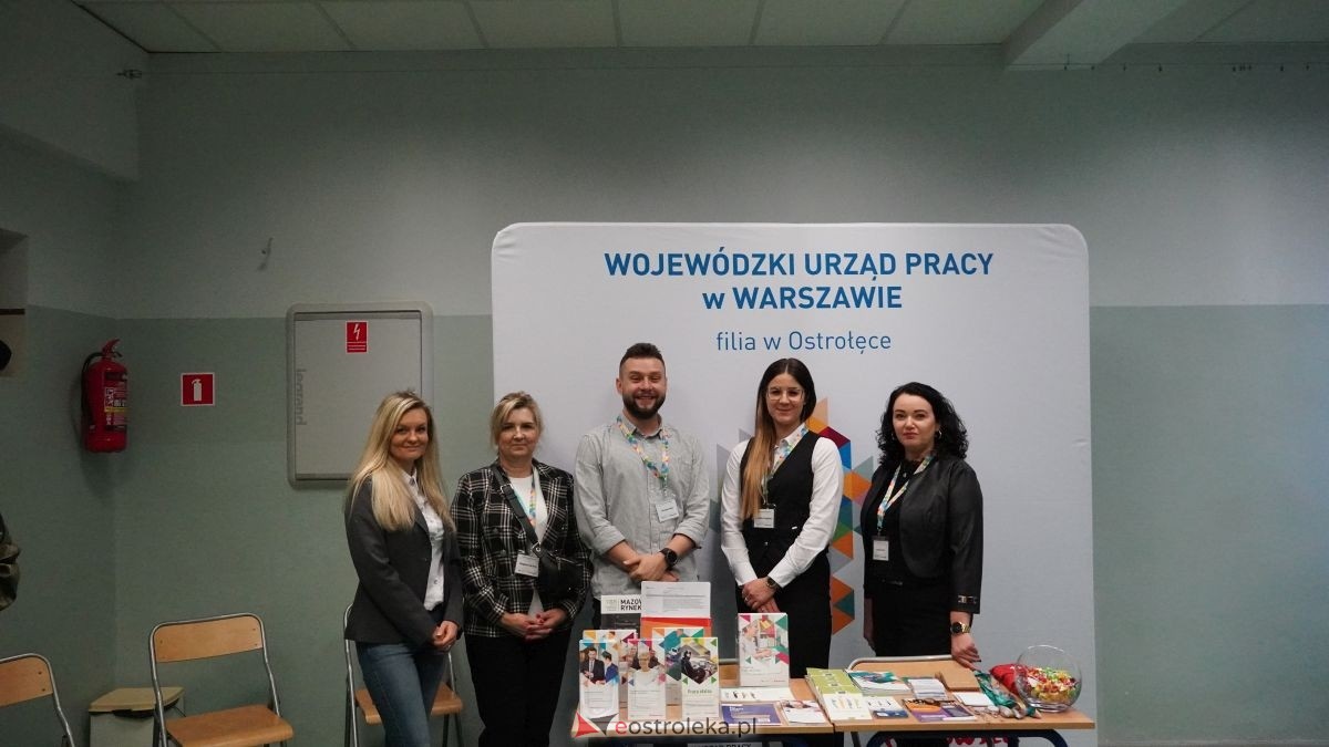 Dzień aktywności zawodowej w ZSZ nr 1 w Ostrołęce. Uczniowie na start! [19.11.2025] - zdjęcie #92 - eOstroleka.pl
