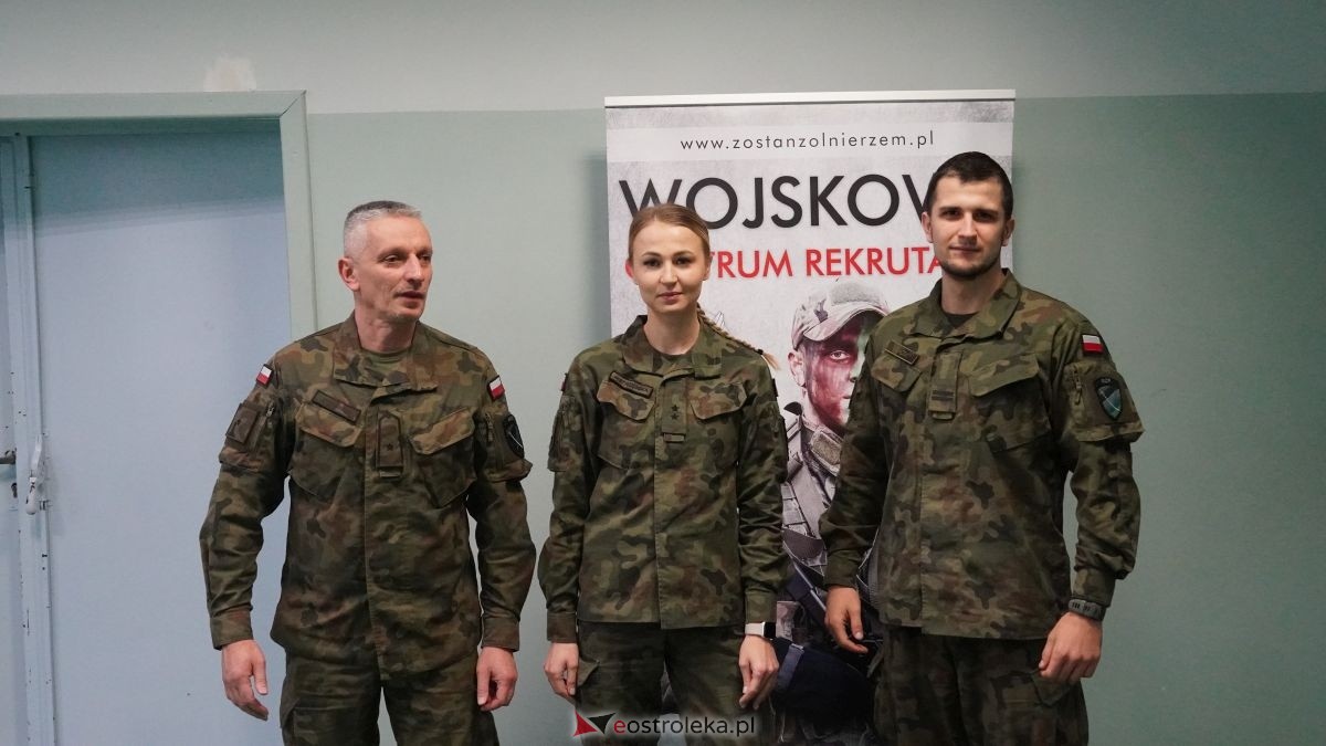 Dzień aktywności zawodowej w ZSZ nr 1 w Ostrołęce. Uczniowie na start! [19.11.2025] - zdjęcie #89 - eOstroleka.pl