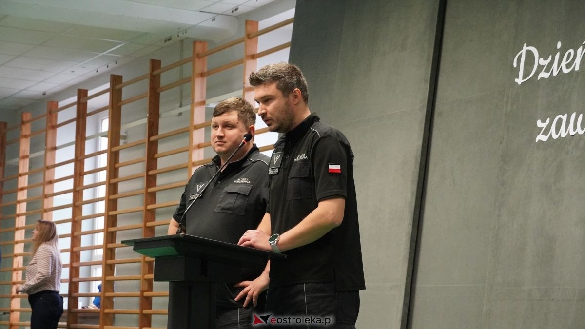 Dzień aktywności zawodowej w ZSZ nr 1 w Ostrołęce. Uczniowie na start! [19.11.2025] - zdjęcie #63 - eOstroleka.pl