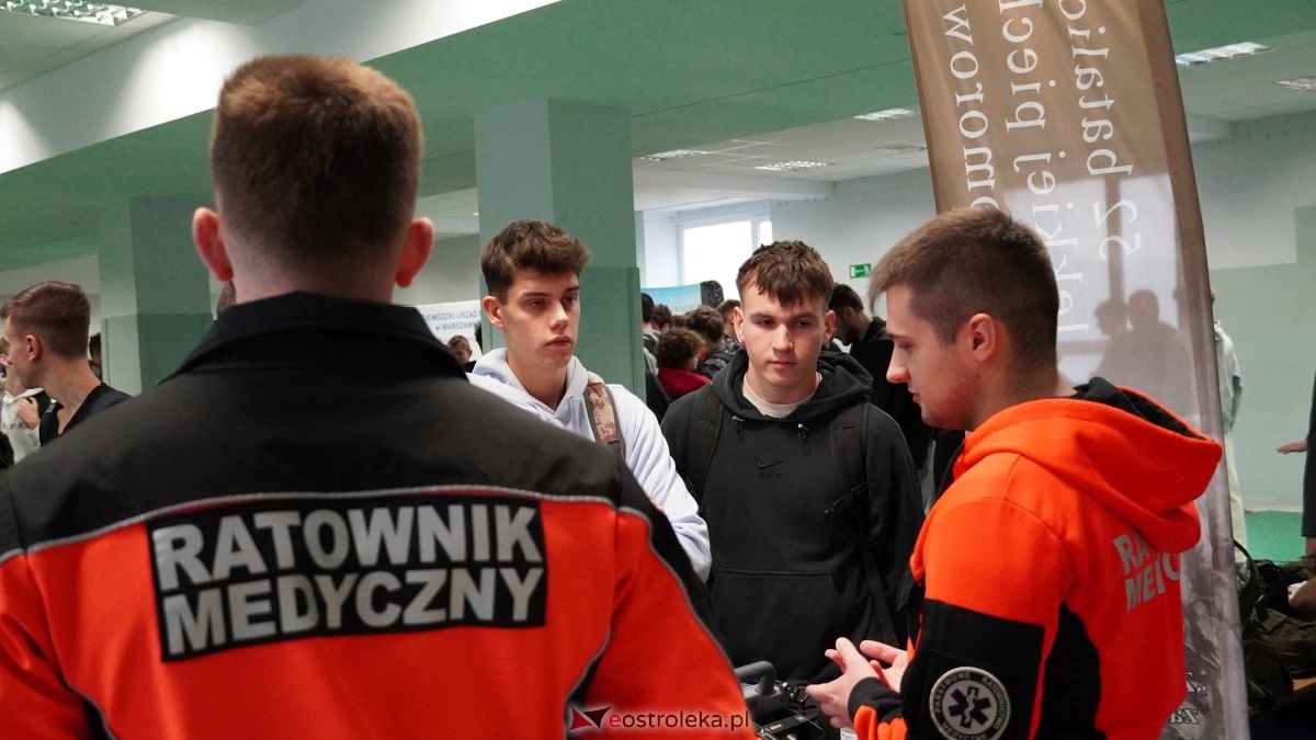 Dzień aktywności zawodowej w ZSZ nr 1 w Ostrołęce. Uczniowie na start! [19.11.2025] - zdjęcie #39 - eOstroleka.pl