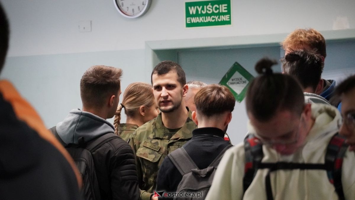 Dzień aktywności zawodowej w ZSZ nr 1 w Ostrołęce. Uczniowie na start! [19.11.2025] - zdjęcie #5 - eOstroleka.pl