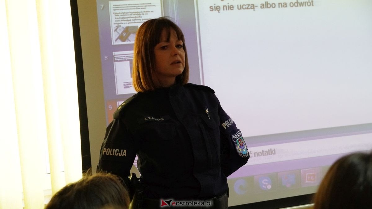 Ważna lekcja w Rzekuniu. Spotkanie w OPS Rzekuń pod hasłem dzieciństwa bez przemocy[20.11.2025] - zdjęcie #36 - eOstroleka.pl