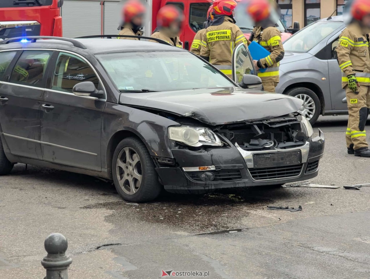 Wypadek na skrzyżowaniu Kilińskiego i Kopernika [21.11.2025] - zdjęcie #14 - eOstroleka.pl