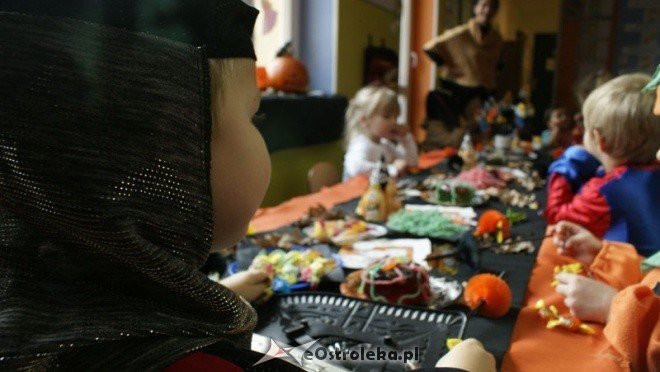 Halloween w punkcie przedszkolnym Kangurek  - zdjęcie #7 - eOstroleka.pl