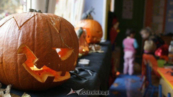 Halloween w punkcie przedszkolnym Kangurek  - zdjęcie #20 - eOstroleka.pl