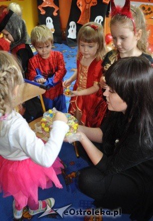 Halloween w punkcie przedszkolnym Kangurek  - zdjęcie #3 - eOstroleka.pl