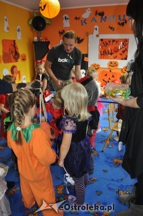 Halloween w punkcie przedszkolnym Kangurek  - zdjęcie #58 - eOstroleka.pl