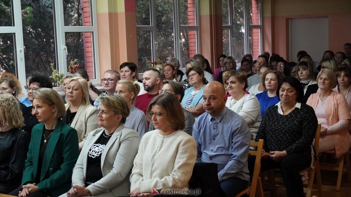 Dzień pracownika socjalnego w Ostrołęckim DPS [21.11.2025] - zdjęcie #84 - eOstroleka.pl