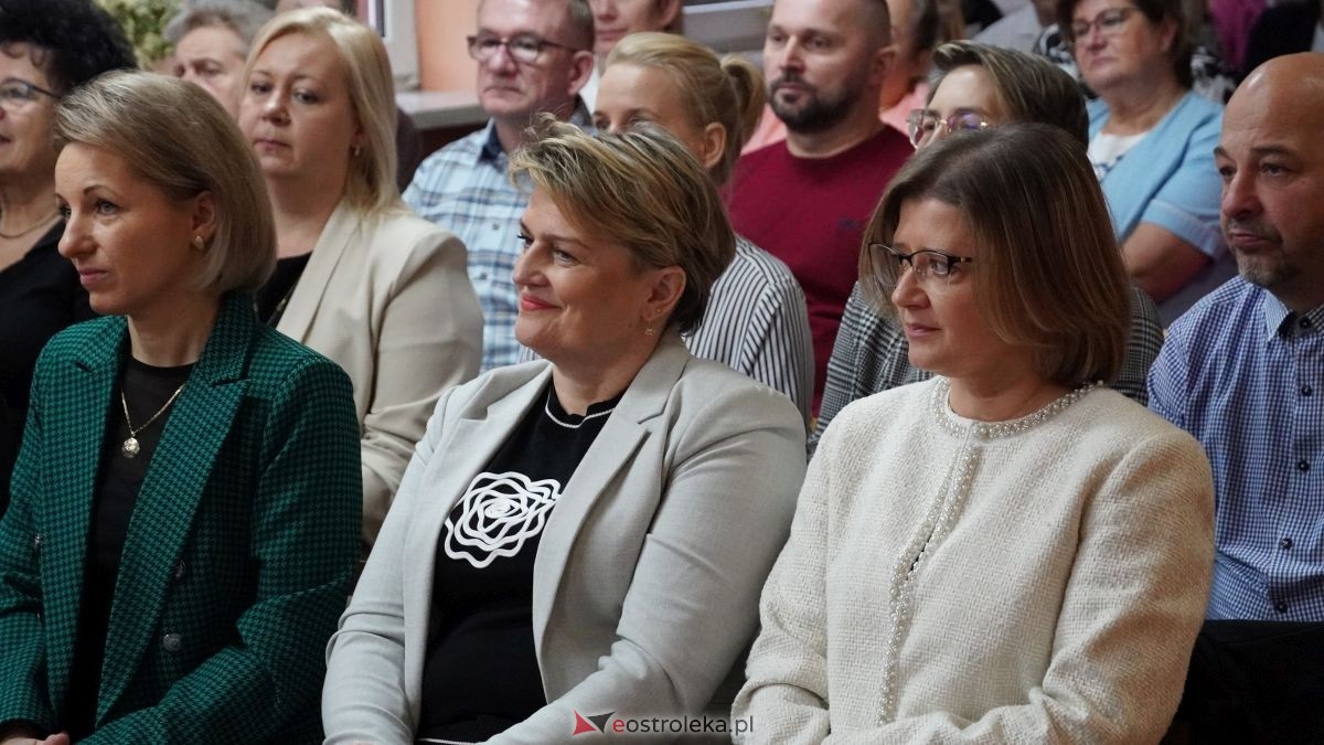 Dzień pracownika socjalnego w Ostrołęckim DPS [21.11.2025] - zdjęcie #82 - eOstroleka.pl