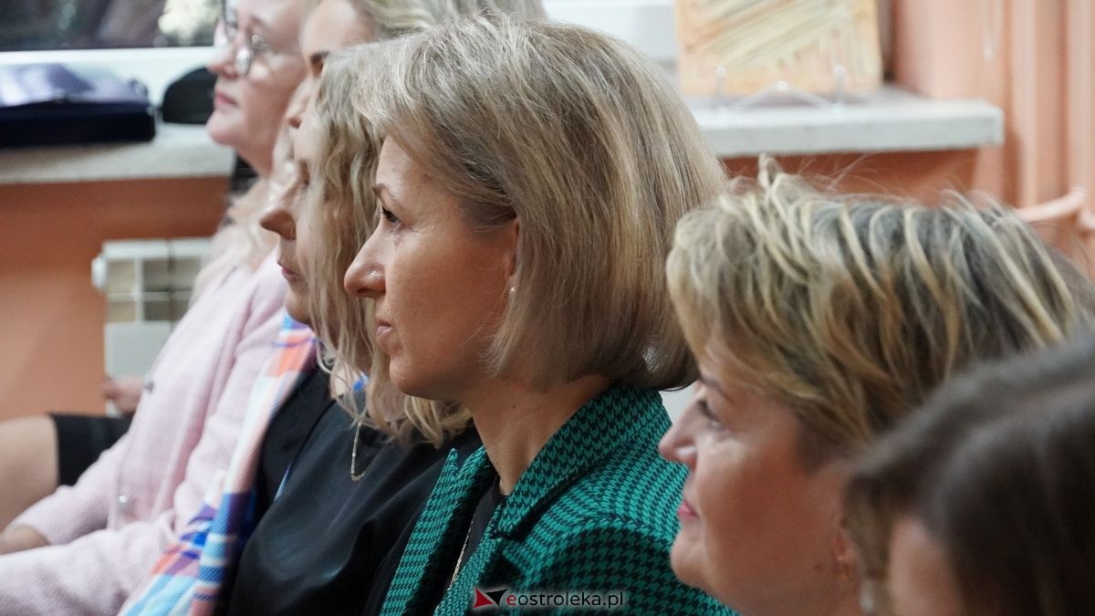 Dzień pracownika socjalnego w Ostrołęckim DPS [21.11.2025] - zdjęcie #74 - eOstroleka.pl