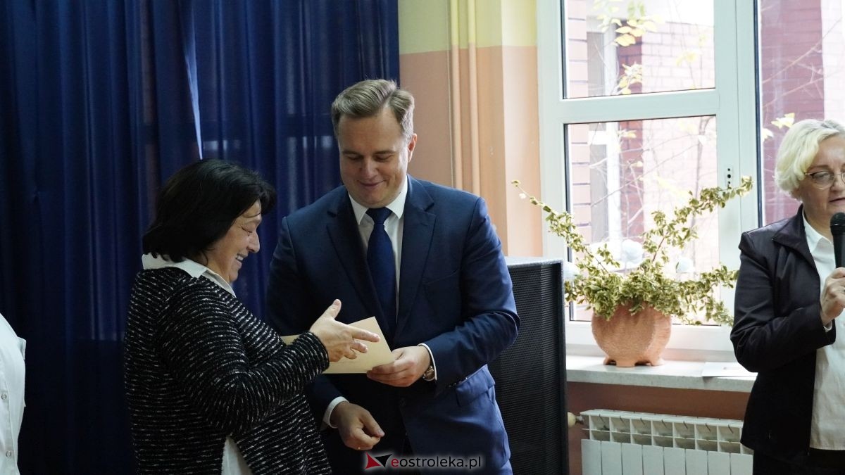 Dzień pracownika socjalnego w Ostrołęckim DPS [21.11.2025] - zdjęcie #65 - eOstroleka.pl