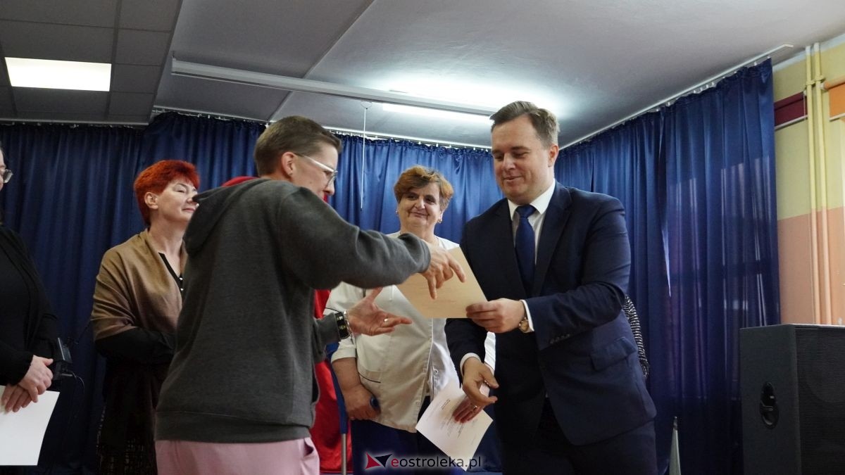 Dzień pracownika socjalnego w Ostrołęckim DPS [21.11.2025] - zdjęcie #58 - eOstroleka.pl
