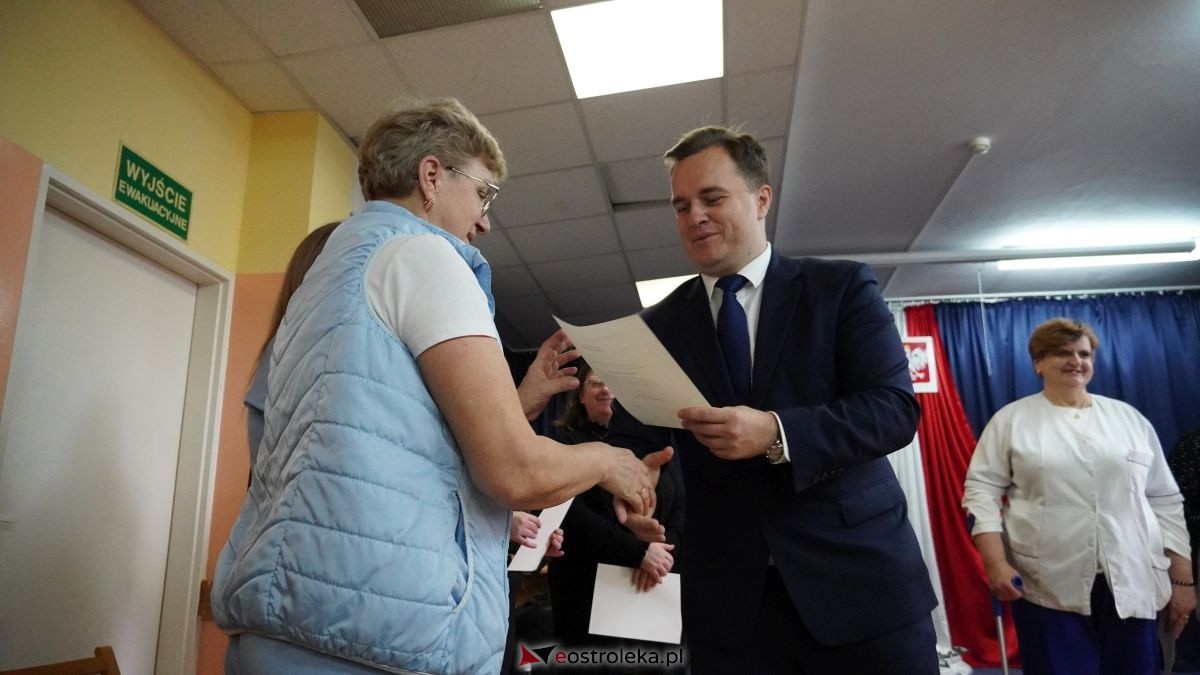 Dzień pracownika socjalnego w Ostrołęckim DPS [21.11.2025] - zdjęcie #55 - eOstroleka.pl