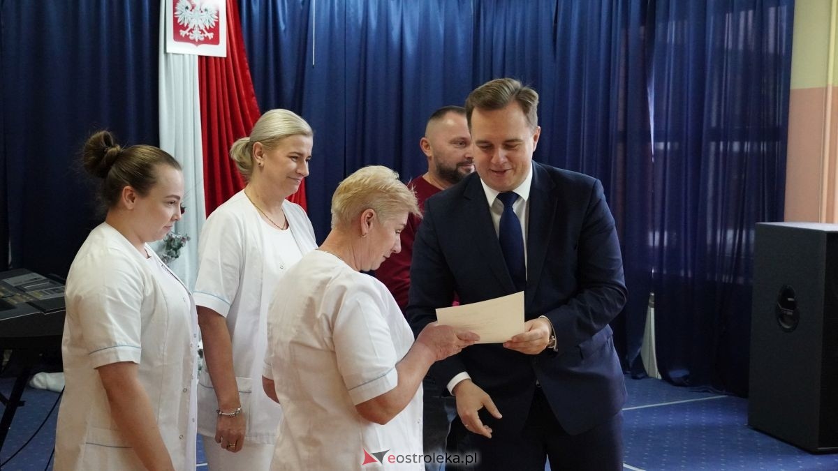 Dzień pracownika socjalnego w Ostrołęckim DPS [21.11.2025] - zdjęcie #33 - eOstroleka.pl