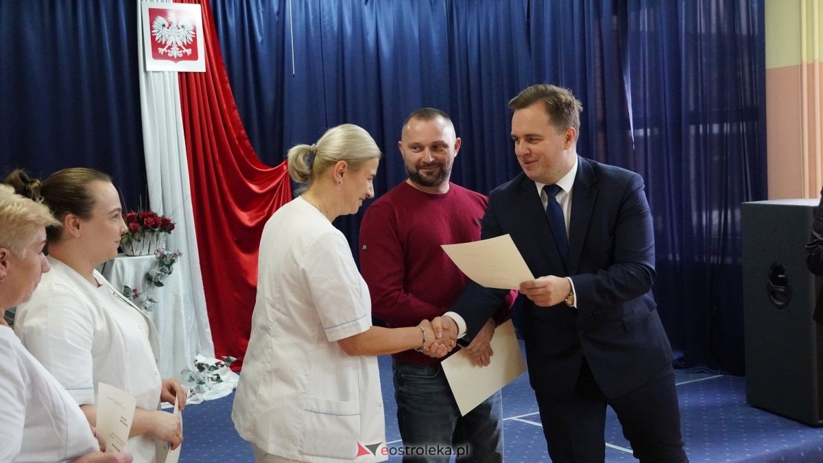 Dzień pracownika socjalnego w Ostrołęckim DPS [21.11.2025] - zdjęcie #32 - eOstroleka.pl
