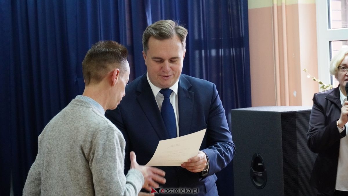Dzień pracownika socjalnego w Ostrołęckim DPS [21.11.2025] - zdjęcie #27 - eOstroleka.pl