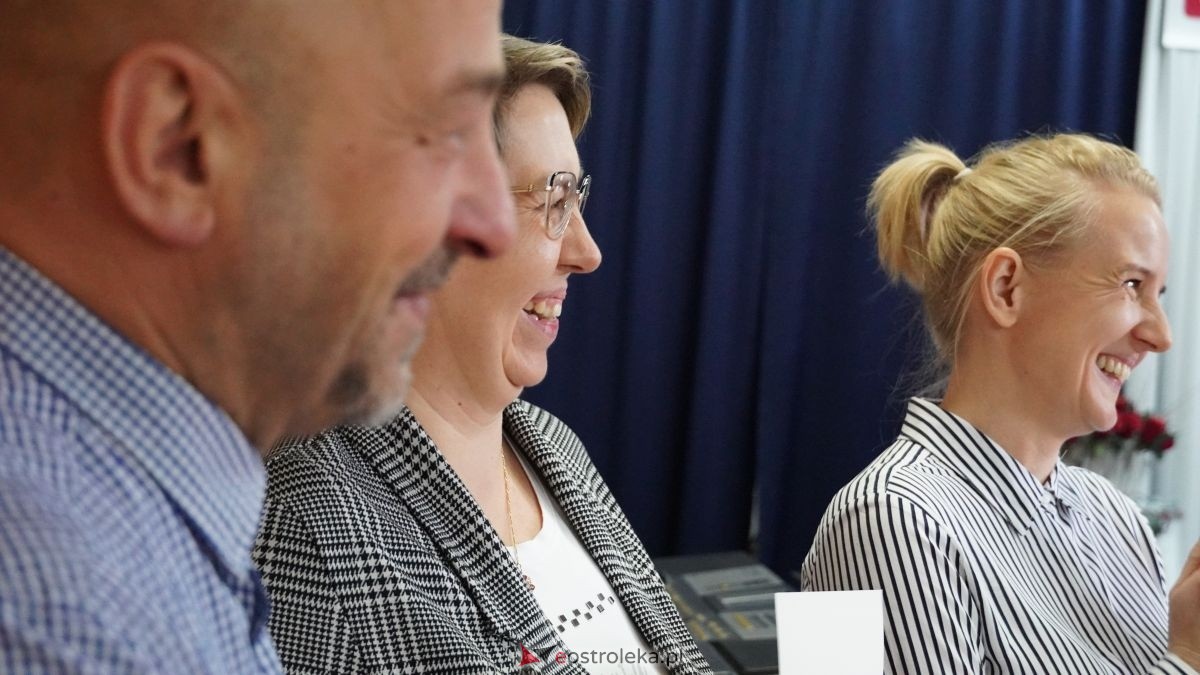 Dzień pracownika socjalnego w Ostrołęckim DPS [21.11.2025] - zdjęcie #22 - eOstroleka.pl