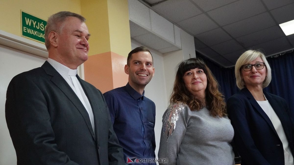 Dzień pracownika socjalnego w Ostrołęckim DPS [21.11.2025] - zdjęcie #16 - eOstroleka.pl