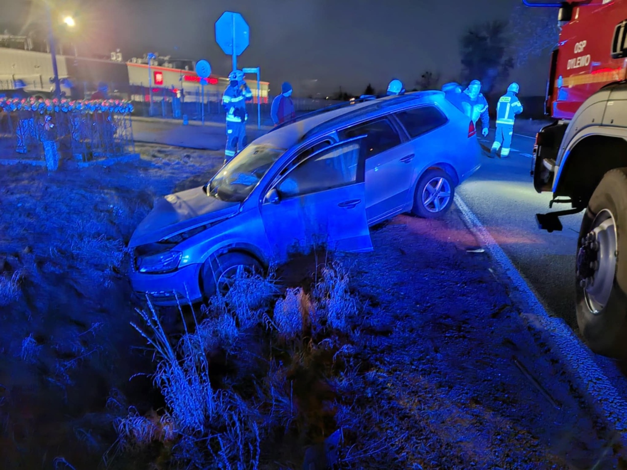 Wypadek w Dylewie [22.11.2025] - zdjęcie #7 - eOstroleka.pl