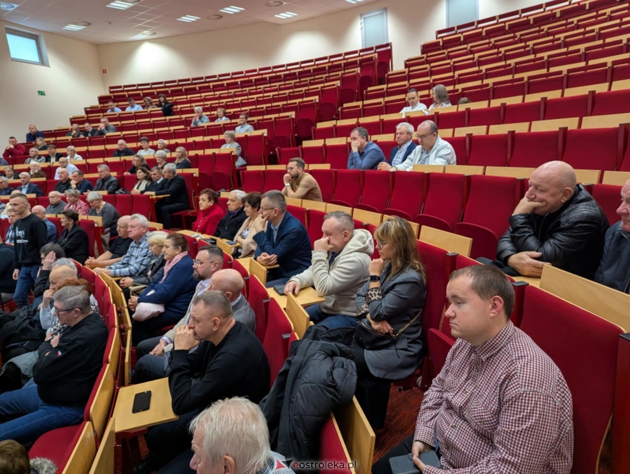 Spotkanie z posłem Radosławem Foglem [22.11.2025] - zdjęcie #82 - eOstroleka.pl