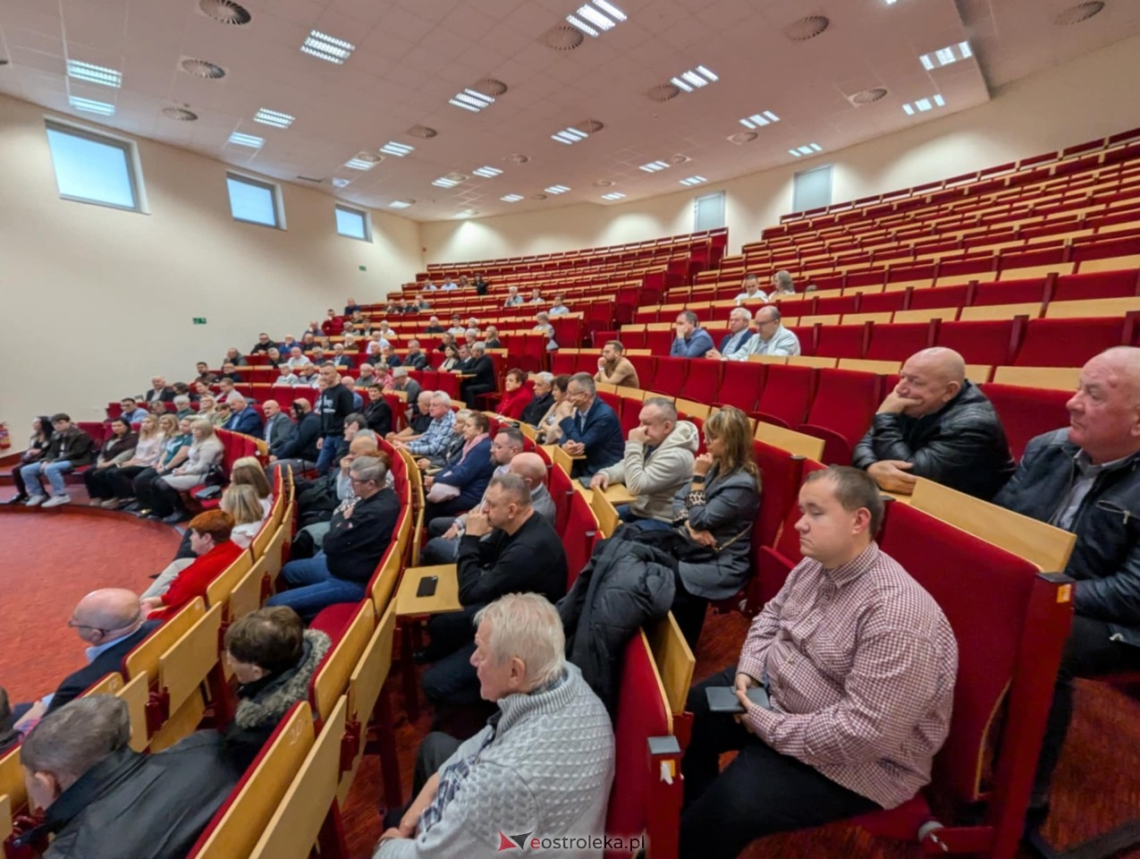 Spotkanie z posłem Radosławem Foglem [22.11.2025] - zdjęcie #76 - eOstroleka.pl