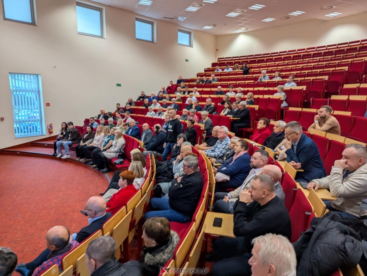 Spotkanie z posłem Radosławem Foglem [22.11.2025] - zdjęcie #75 - eOstroleka.pl