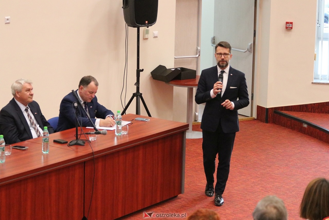 Spotkanie z posłem Radosławem Foglem [22.11.2025] - zdjęcie #61 - eOstroleka.pl