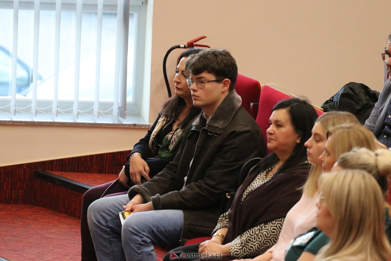 Spotkanie z posłem Radosławem Foglem [22.11.2025] - zdjęcie #59 - eOstroleka.pl