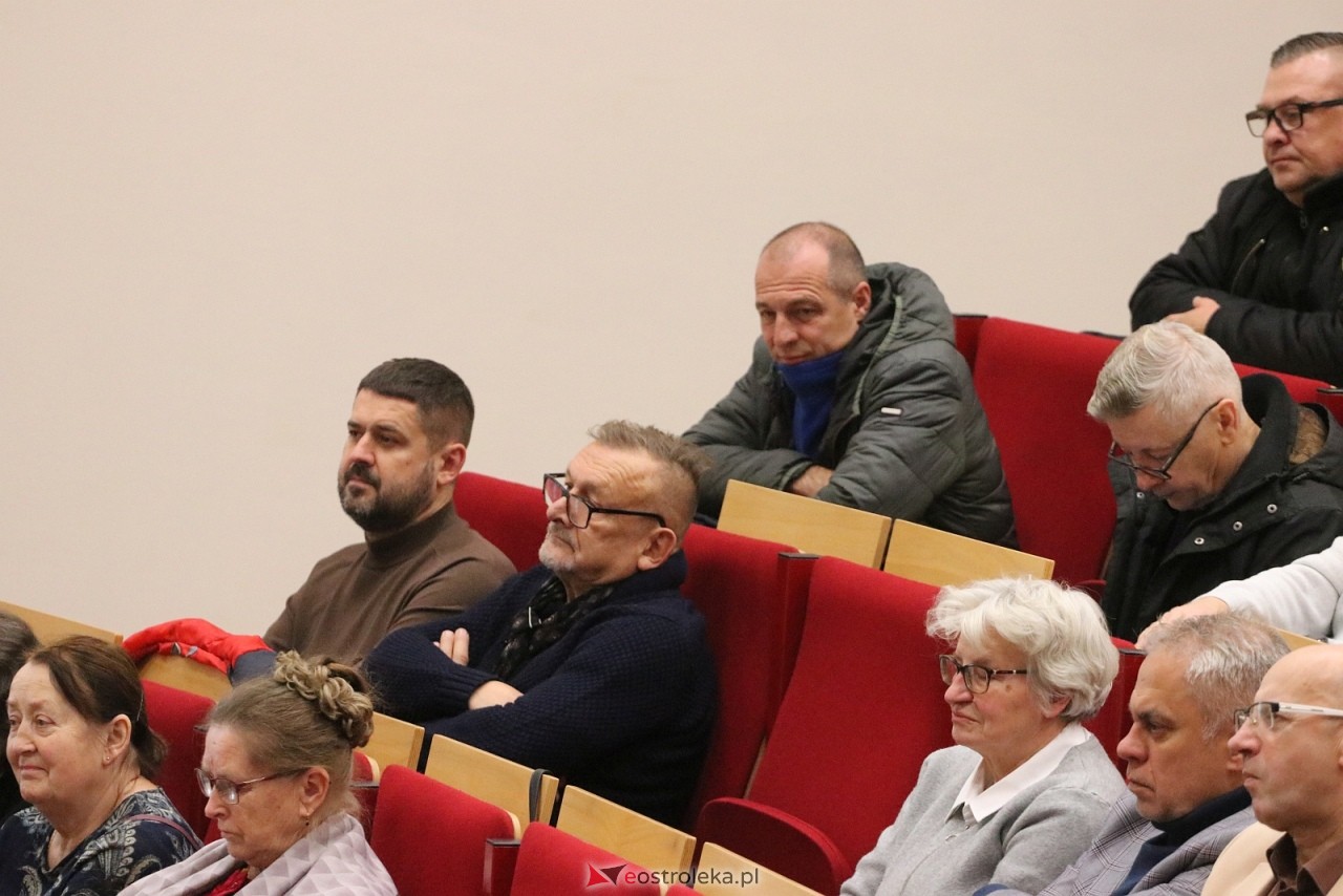 Spotkanie z posłem Radosławem Foglem [22.11.2025] - zdjęcie #58 - eOstroleka.pl