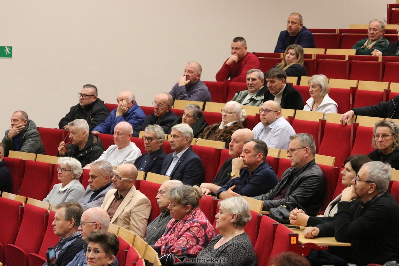 Spotkanie z posłem Radosławem Foglem [22.11.2025] - zdjęcie #47 - eOstroleka.pl