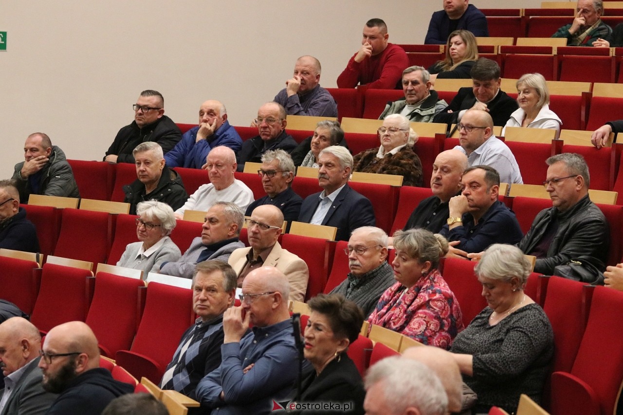 Spotkanie z posłem Radosławem Foglem [22.11.2025] - zdjęcie #43 - eOstroleka.pl