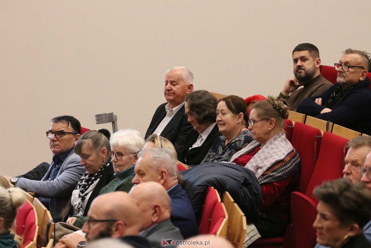 Spotkanie z posłem Radosławem Foglem [22.11.2025] - zdjęcie #32 - eOstroleka.pl