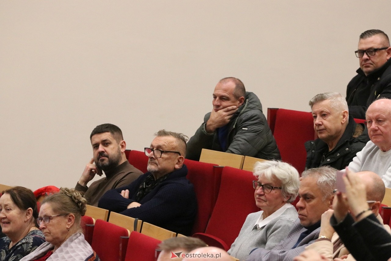 Spotkanie z posłem Radosławem Foglem [22.11.2025] - zdjęcie #31 - eOstroleka.pl