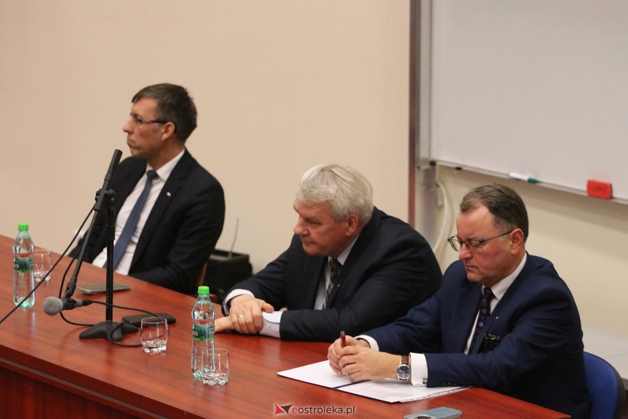 Spotkanie z posłem Radosławem Foglem [22.11.2025] - zdjęcie #26 - eOstroleka.pl