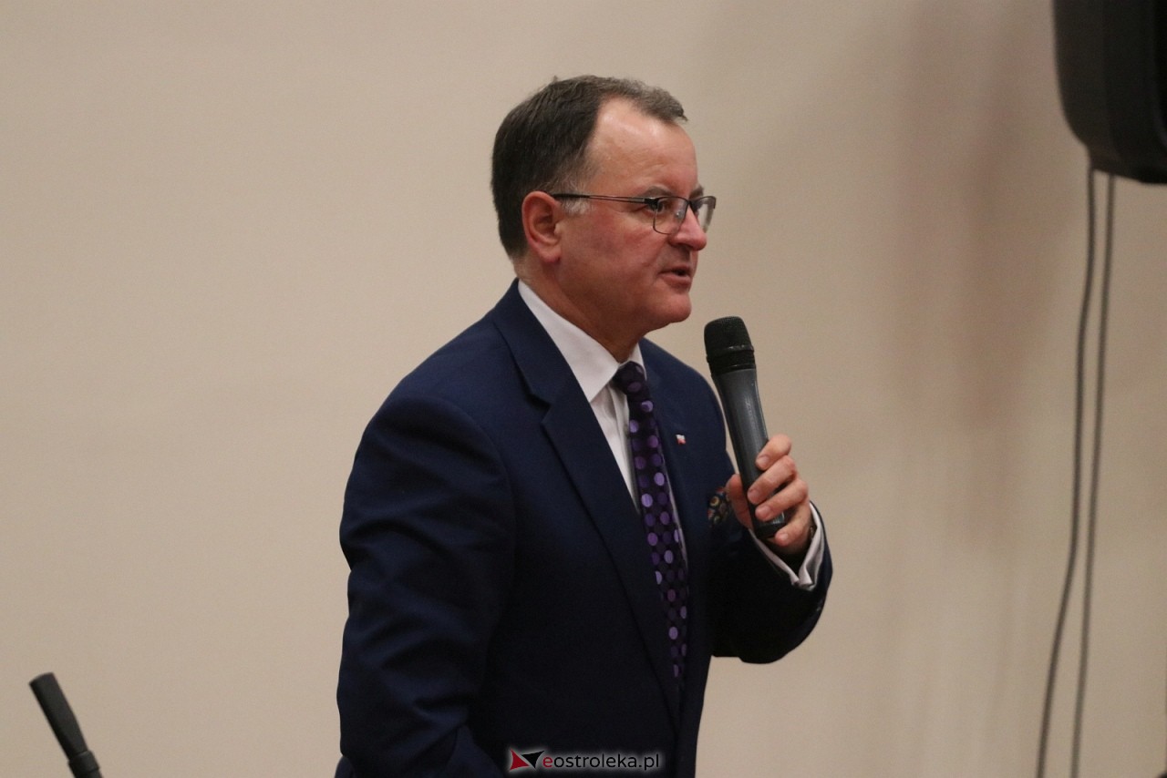 Spotkanie z posłem Radosławem Foglem [22.11.2025] - zdjęcie #16 - eOstroleka.pl
