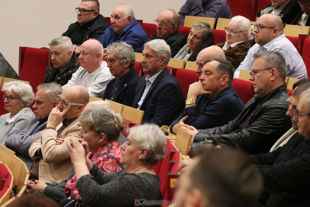 Spotkanie z posłem Radosławem Foglem [22.11.2025] - zdjęcie #8 - eOstroleka.pl