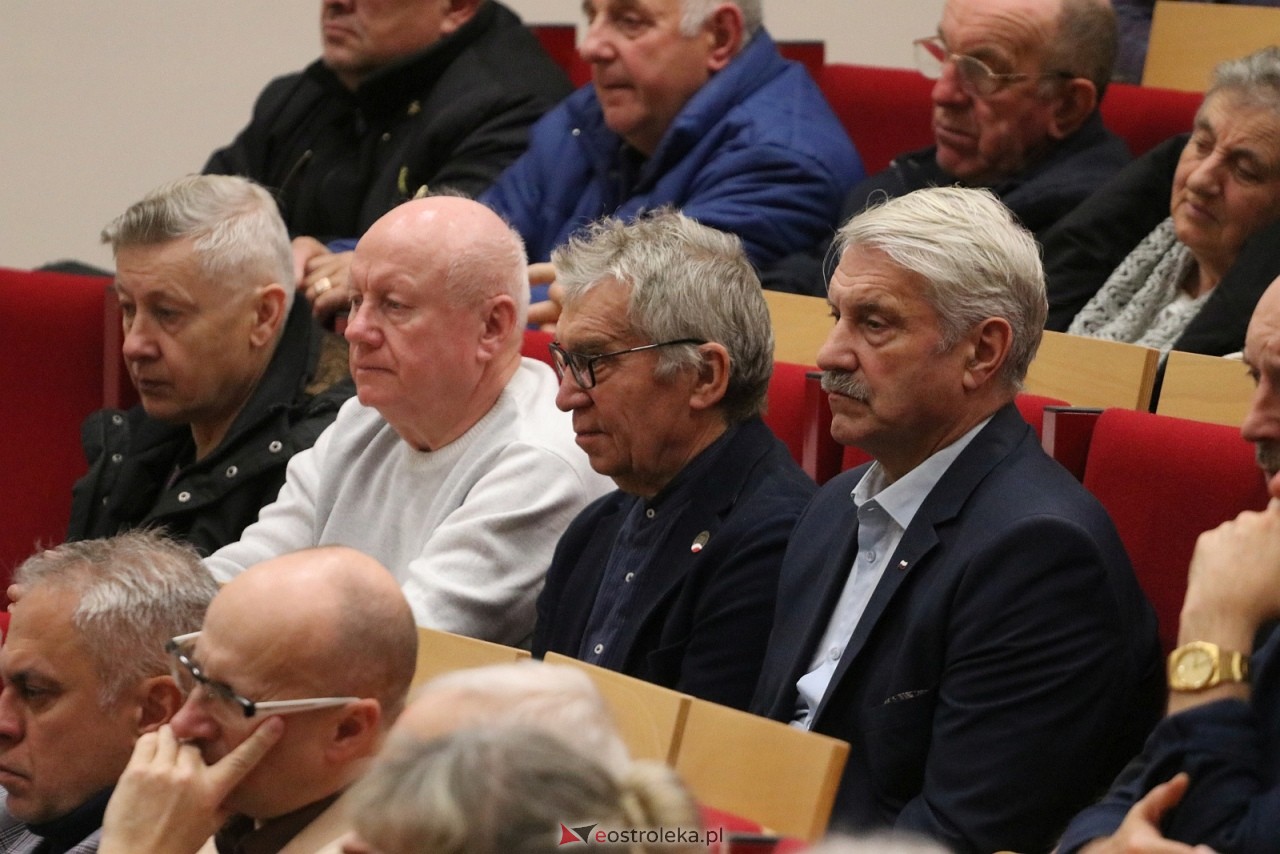 Spotkanie z posłem Radosławem Foglem [22.11.2025] - zdjęcie #7 - eOstroleka.pl