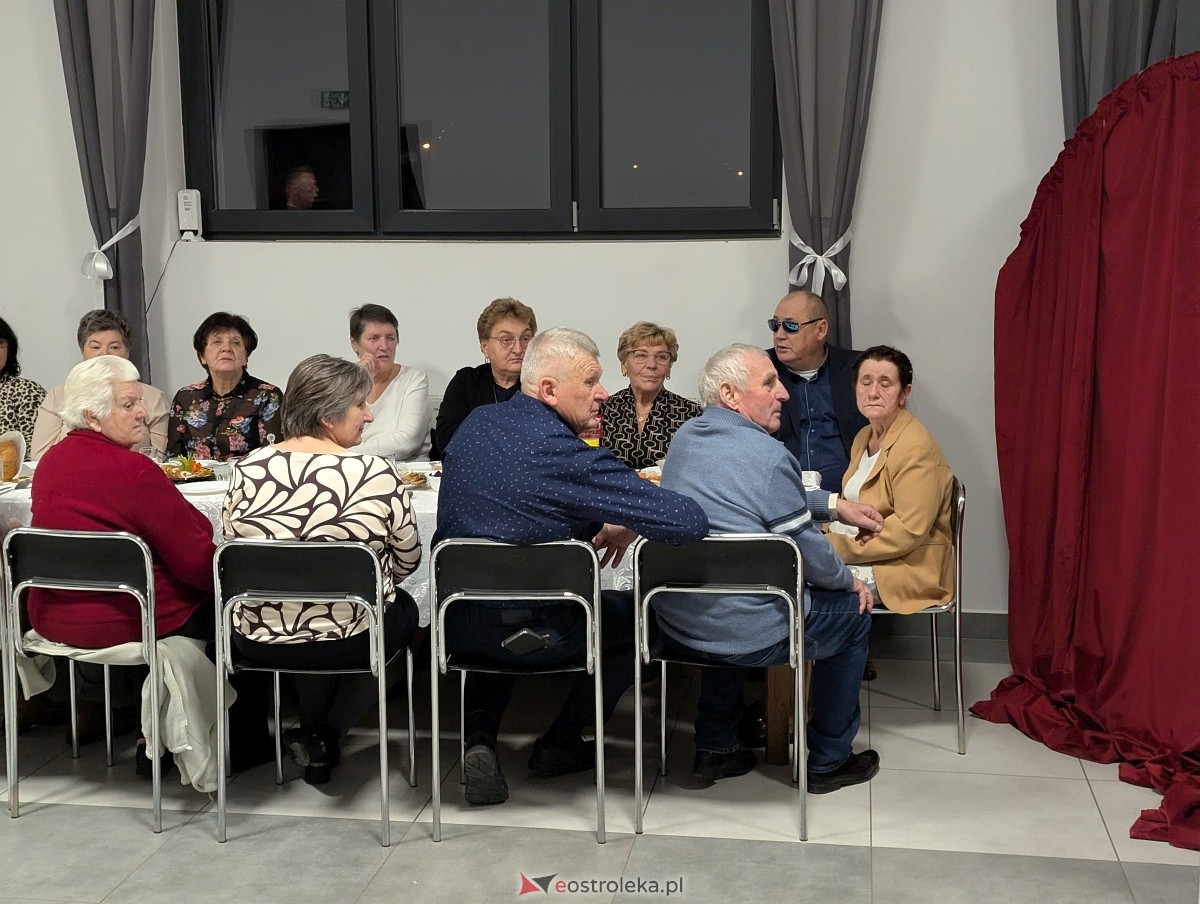 Śpiewem i żartem - przegląd talentów w Kamiance [22.11.2025] - zdjęcie #84 - eOstroleka.pl