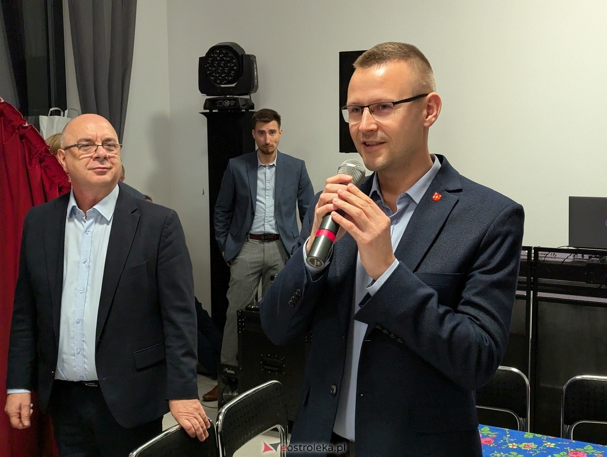 Śpiewem i żartem - przegląd talentów w Kamiance [22.11.2025] - zdjęcie #46 - eOstroleka.pl