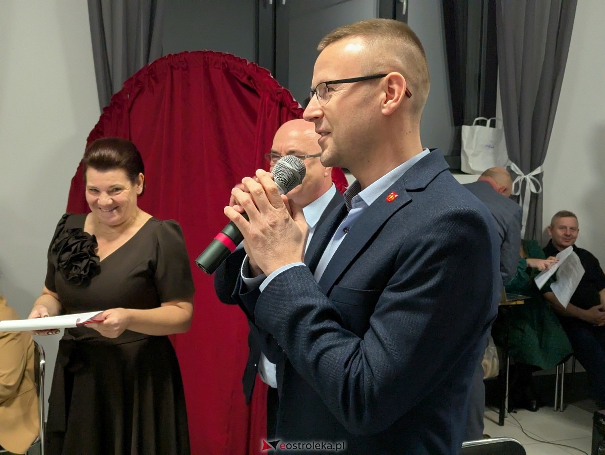 Śpiewem i żartem - przegląd talentów w Kamiance [22.11.2025] - zdjęcie #45 - eOstroleka.pl