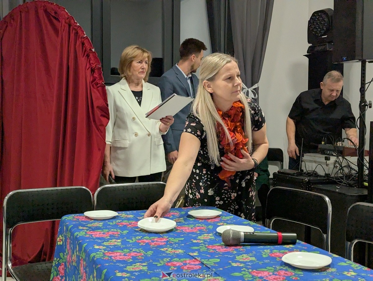 Śpiewem i żartem - przegląd talentów w Kamiance [22.11.2025] - zdjęcie #41 - eOstroleka.pl