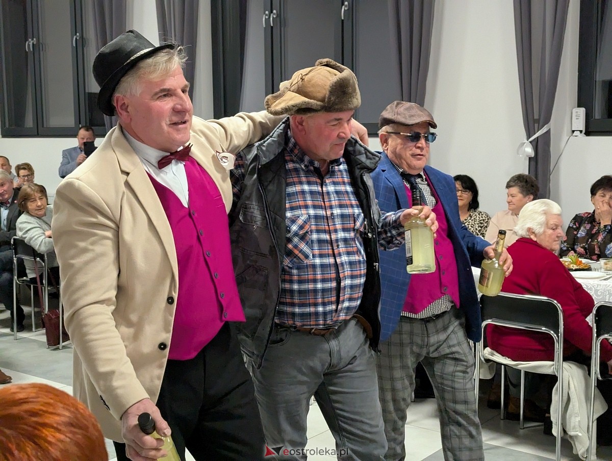 Śpiewem i żartem - przegląd talentów w Kamiance [22.11.2025] - zdjęcie #8 - eOstroleka.pl