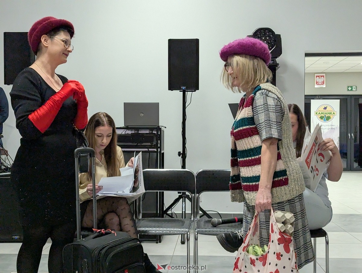 Śpiewem i żartem - przegląd talentów w Kamiance [22.11.2025] - zdjęcie #1 - eOstroleka.pl