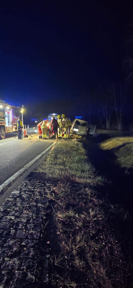 Wypadek w Dębach (gm. Łyse) [22.11.2025] - zdjęcie #5 - eOstroleka.pl